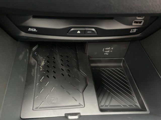 New 2026 Chrysler Pacifica Pinnacle FWD image 31