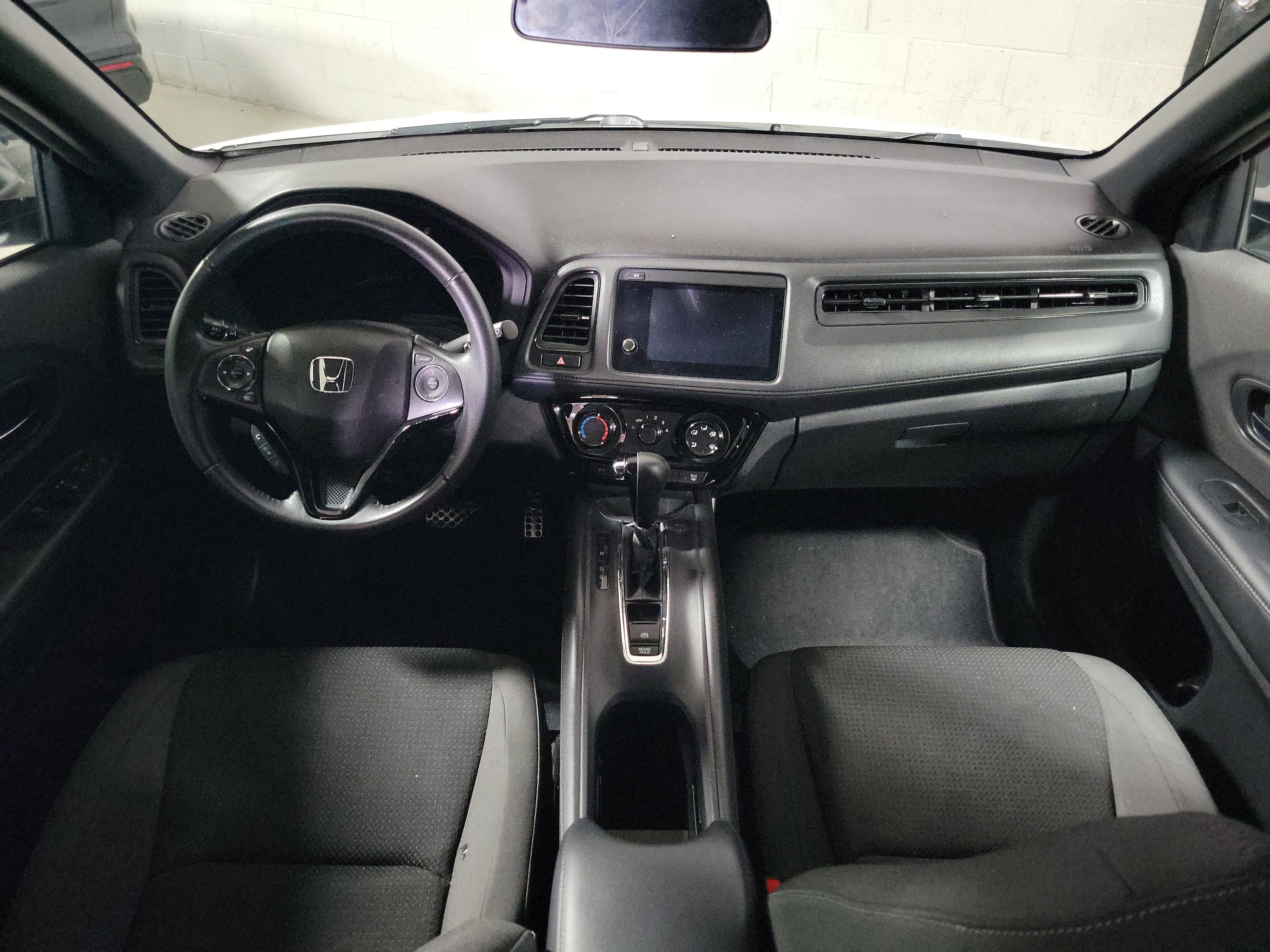 Used 2021 Honda HR-V Sport image 14