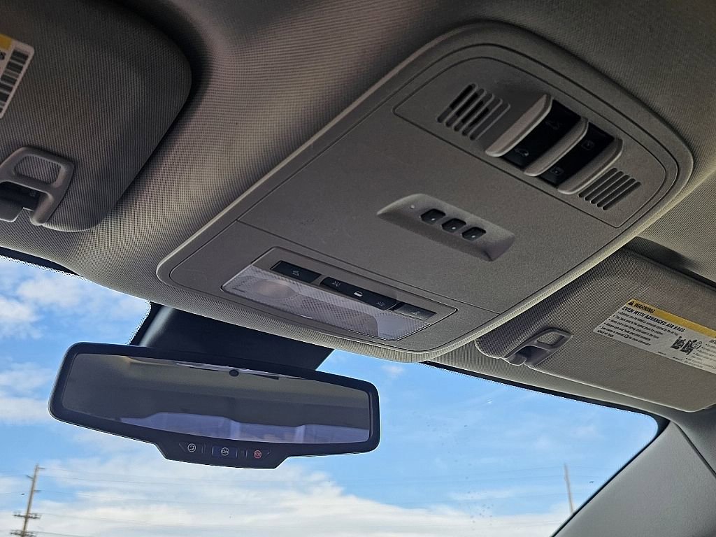 Used 2013 Buick LaCrosse Leather w/ Entertainment Package image 28