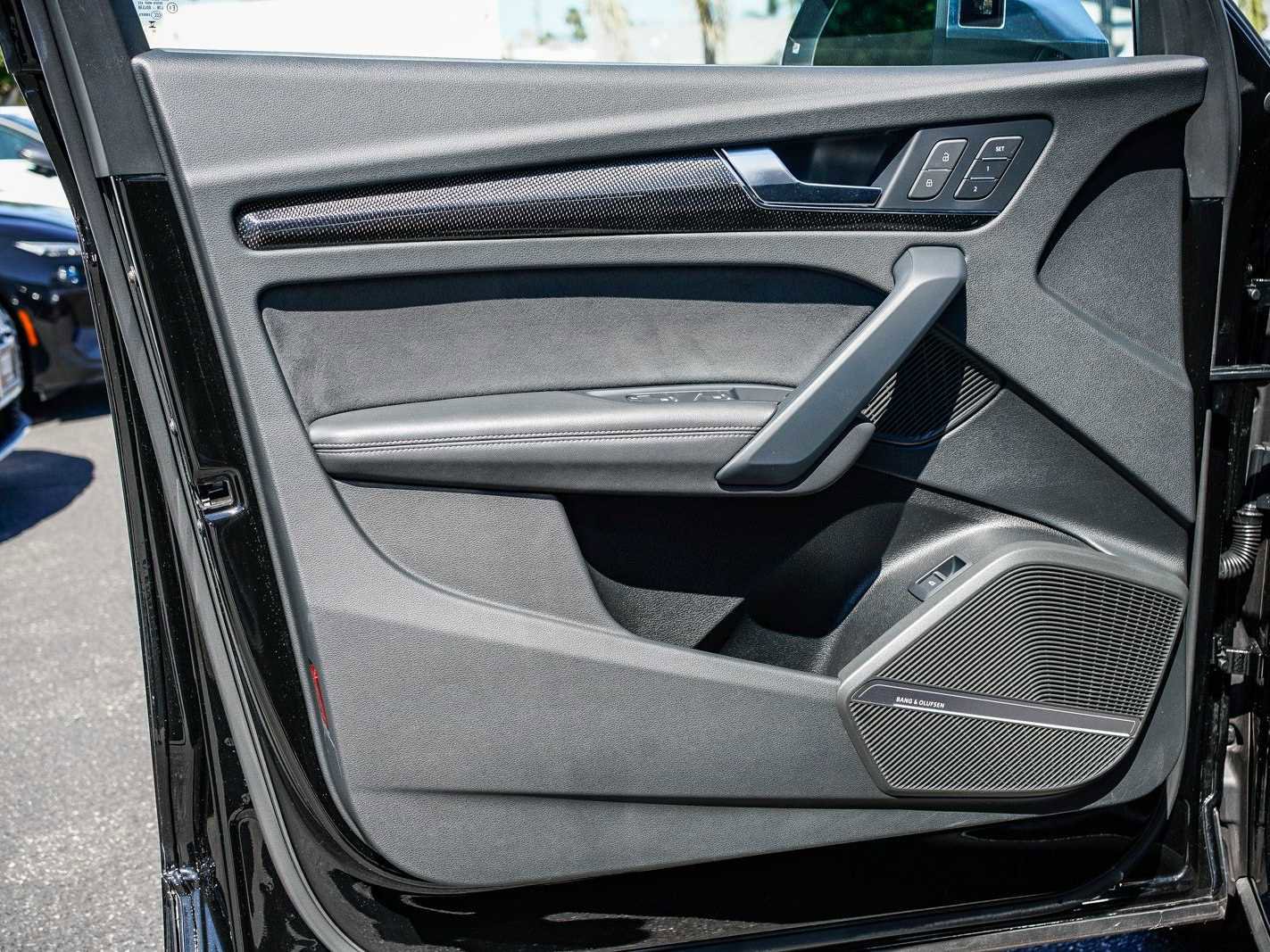 Used 2023 Audi SQ5 Premium Plus w/ Premium Plus Package image 19