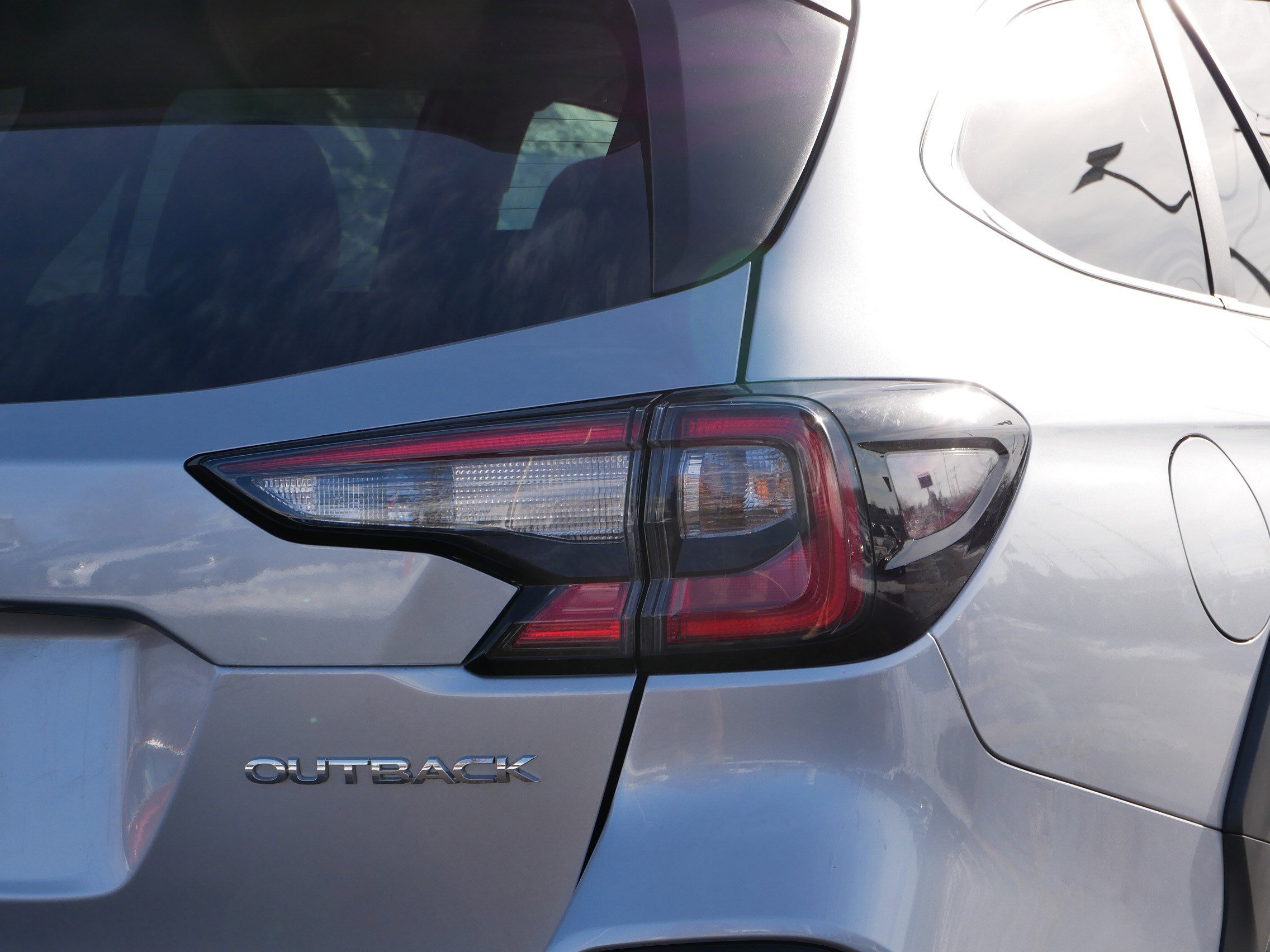 Used 2025 Subaru Outback Premium image 17