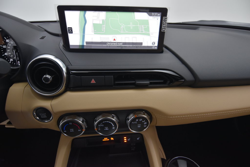 Used 2025 MAZDA MX-5 Miata Grand Touring w/ Appearance Package RWD image 32