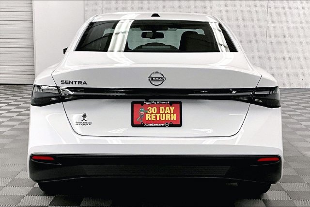 New 2026 Nissan Sentra SV w/ SV Convenience Package FWD image 5