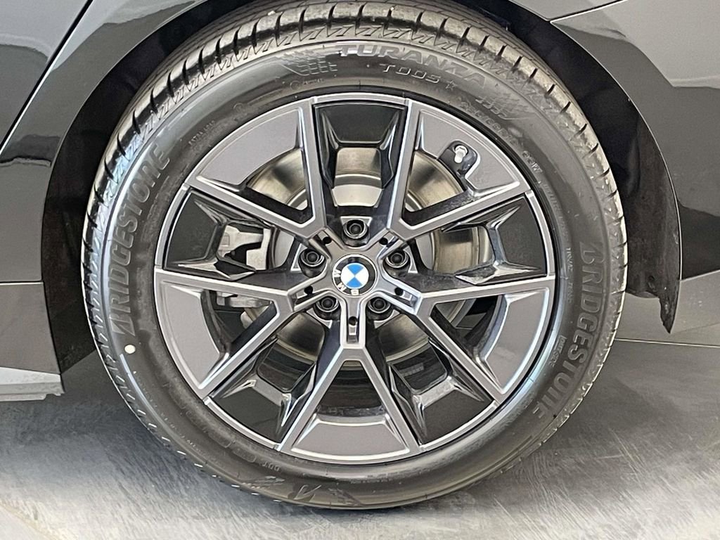 New 2026 BMW i4 xDrive40i w/ Premium Package AWD/4WD image 12