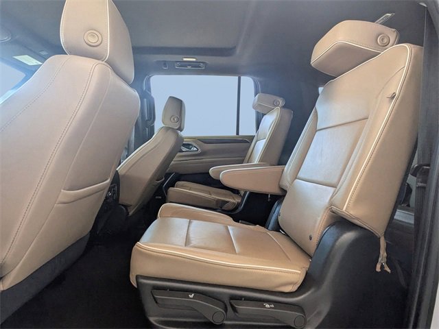 Used 2021 Chevrolet Suburban Premier w/ Premium Package image 16
