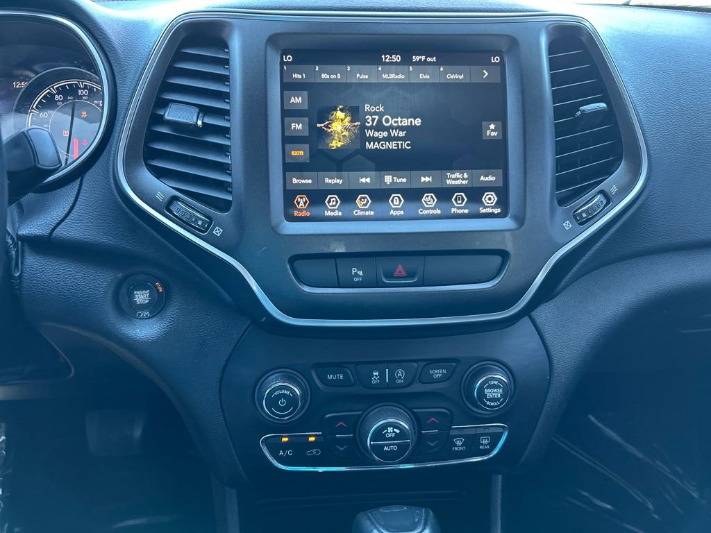 Used 2019 Jeep Cherokee Trailhawk w/ Comfort/Convenience Group image 13