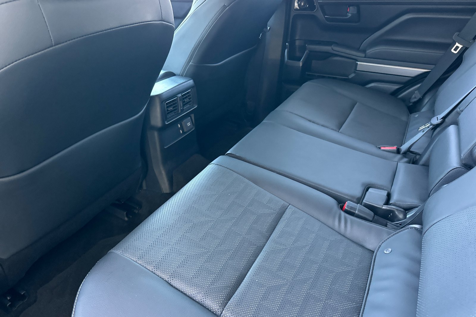 Certified 2026 Toyota 4Runner TRD Off-Road Premium w/ Tow Technology Package AWD/4WD image 12