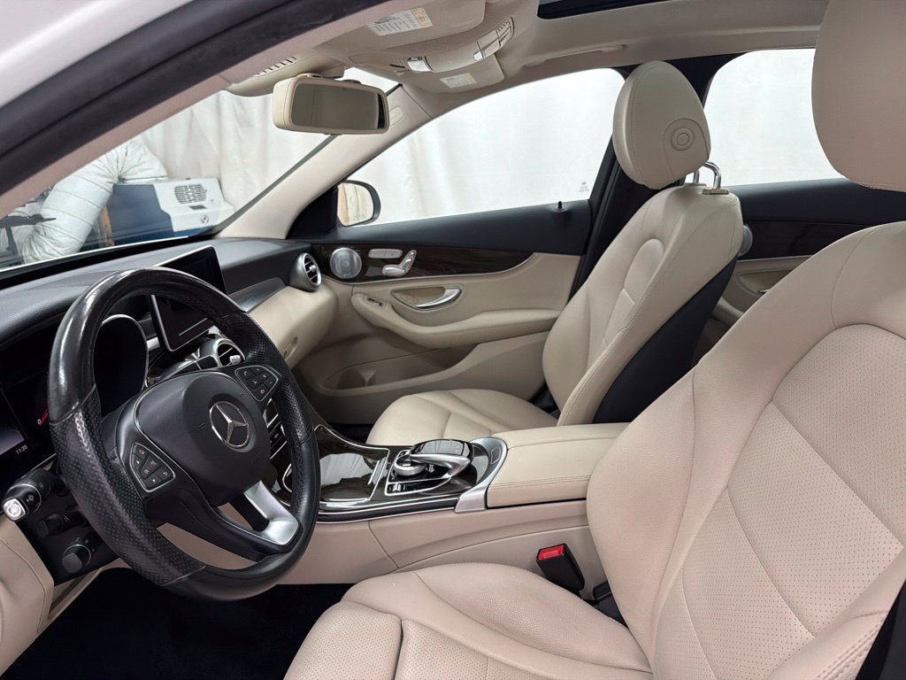 Used 2015 Mercedes-Benz C 300 4MATIC Sedan image 11