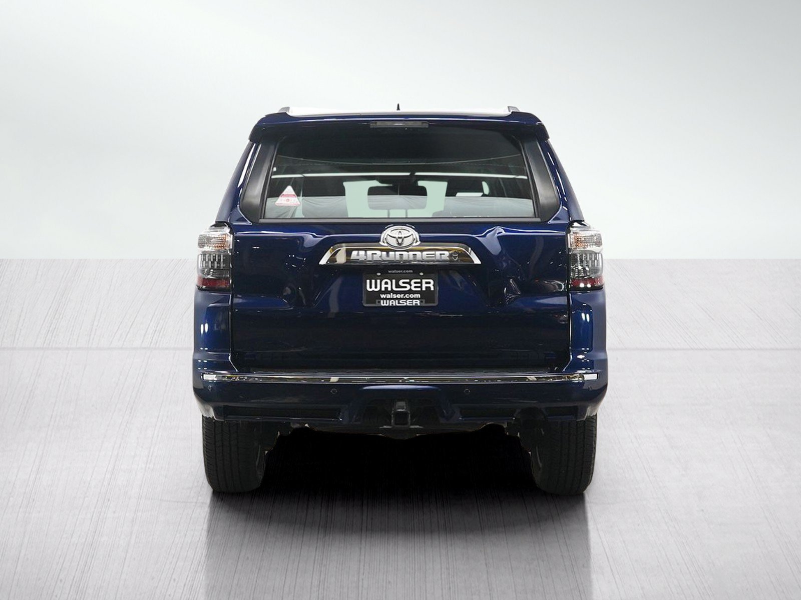 Used 2022 Toyota 4Runner Limited AWD/4WD image 4