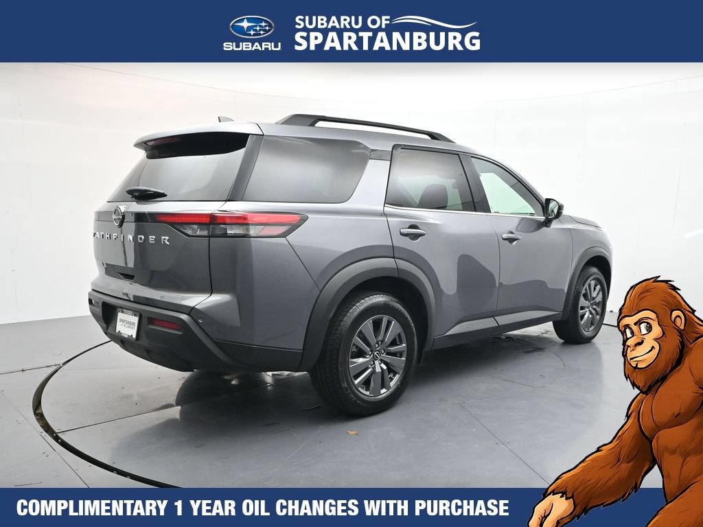 Used 2025 Nissan Pathfinder SV FWD image 8