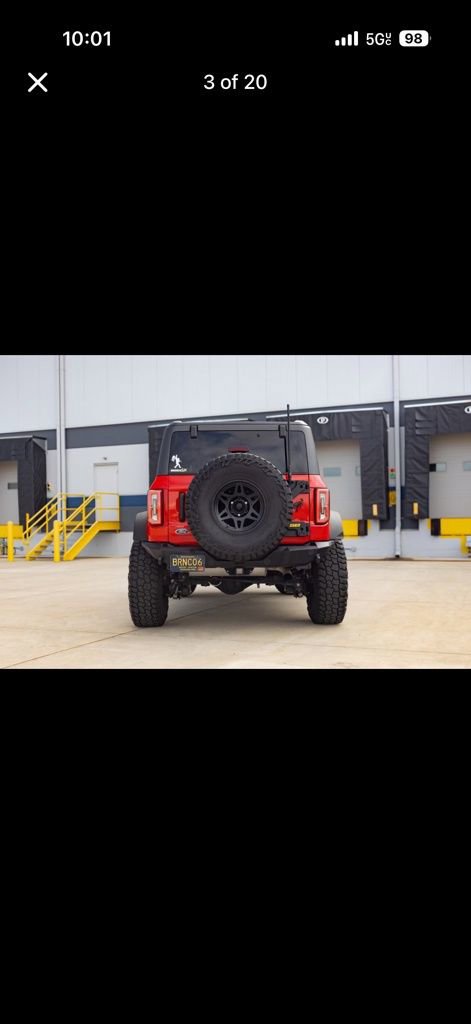 Used 2022 Ford Bronco Wildtrak image 3