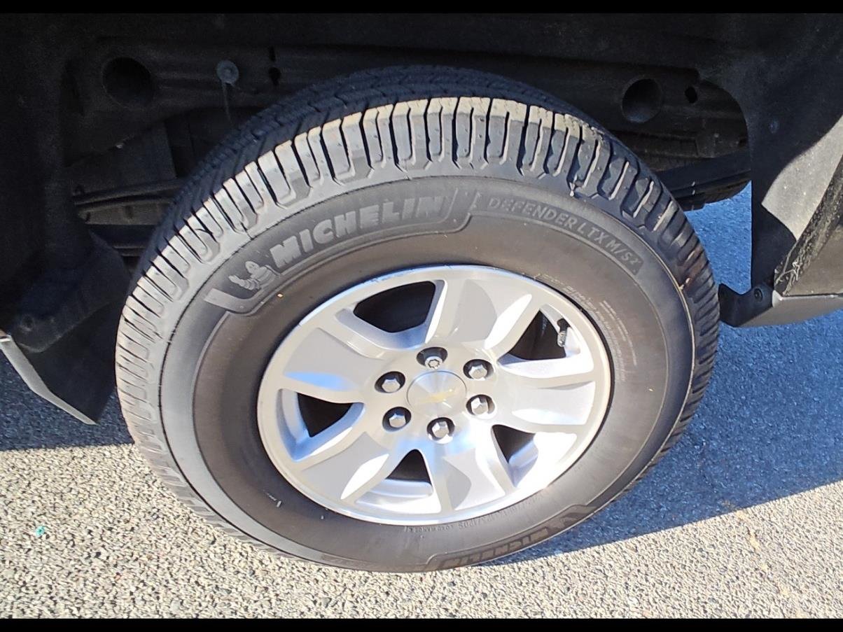 Used 2018 Chevrolet Silverado 1500 LT w/ All Star Edition RWD image 10