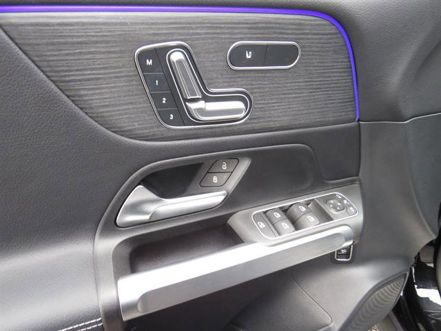 Certified 2023 Mercedes-Benz GLB 250 4MATIC image 9