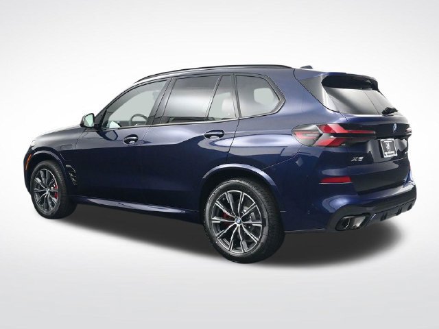 New 2026 BMW X5 xDrive50e w/ M Sport Package AWD/4WD image 7