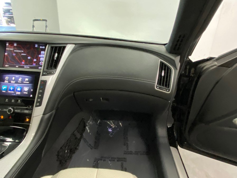 Used 2018 INFINITI Q60 Red Sport 400 w/ Pro Active Package image 27
