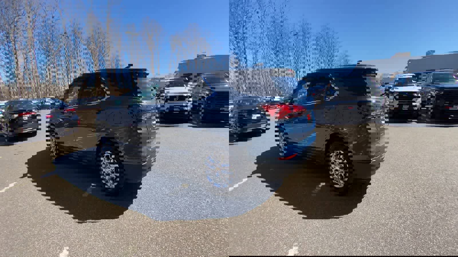 Used 2024 Chevrolet Equinox LT image 11