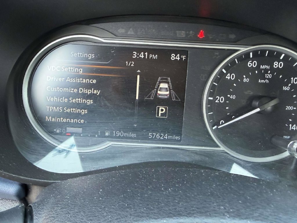 Used 2024 Nissan Versa SV w/ Trunk Package FWD image 30