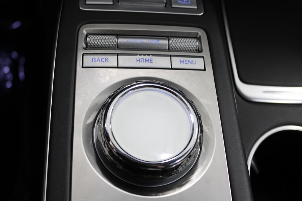Used 2025 Genesis GV70 2.5T AWD/4WD image 42
