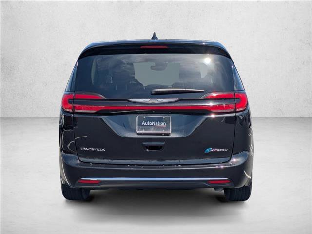 Used 2022 Chrysler Pacifica Touring-L FWD image 7