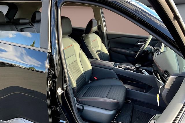 New 2026 Nissan Rogue SV image 10