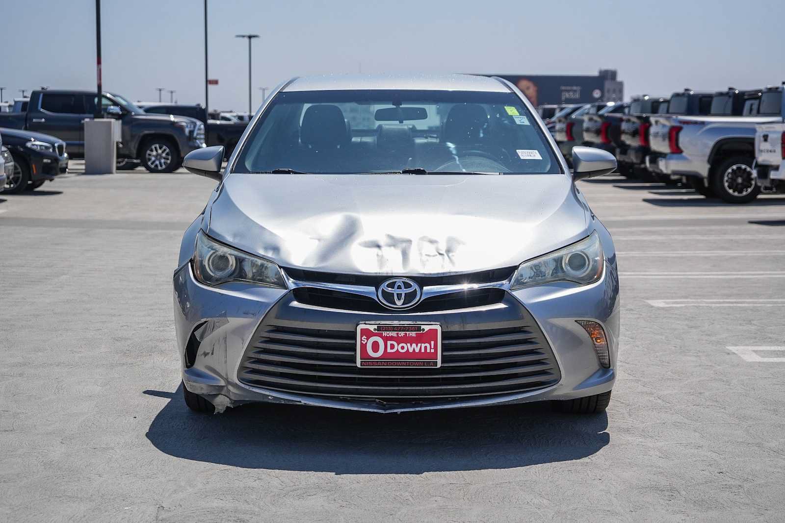Used 2015 Toyota Camry SE FWD image 2