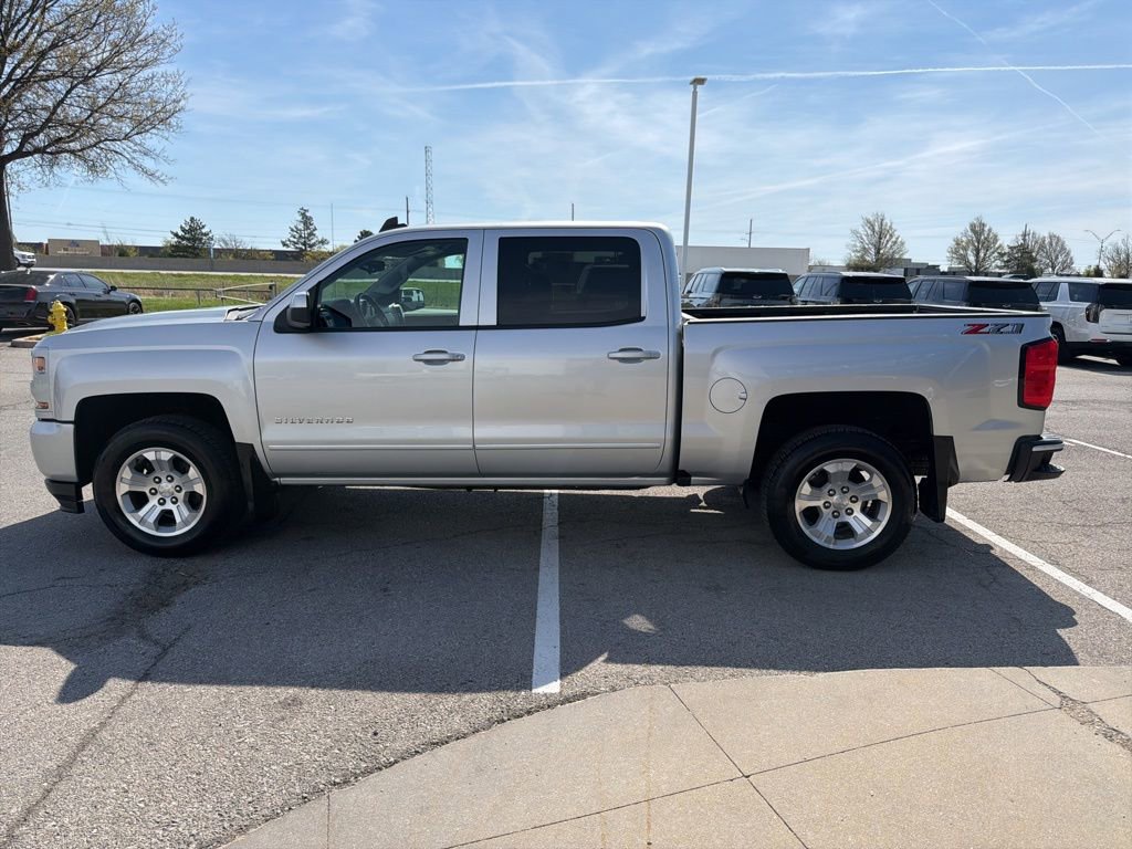Used 2018 Chevrolet Silverado 1500 LT w/ All Star Edition image 6