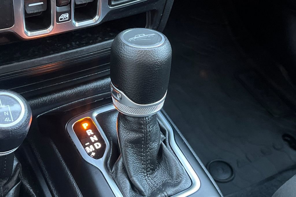 Used 2021 Jeep Gladiator Sport image 25