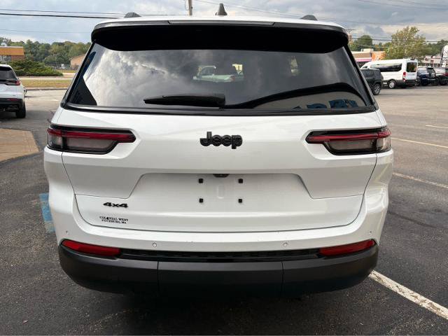 Used 2023 Jeep Grand Cherokee L Altitude AWD/4WD image 6