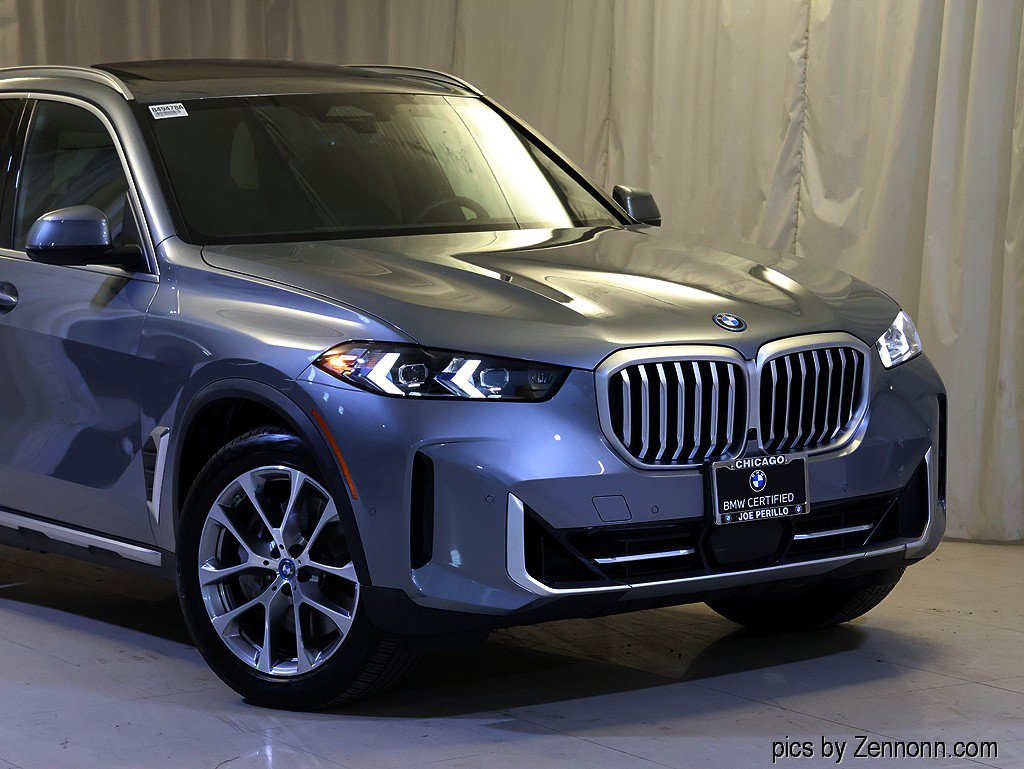 Certified 2025 BMW X5 xDrive50e w/ Premium Package AWD/4WD image 2