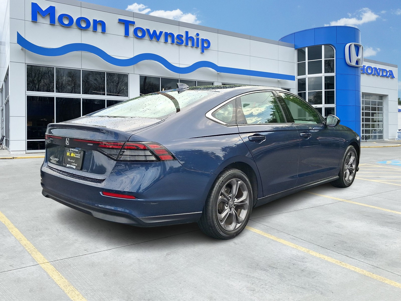 Certified 2024 Honda Accord EX image 6