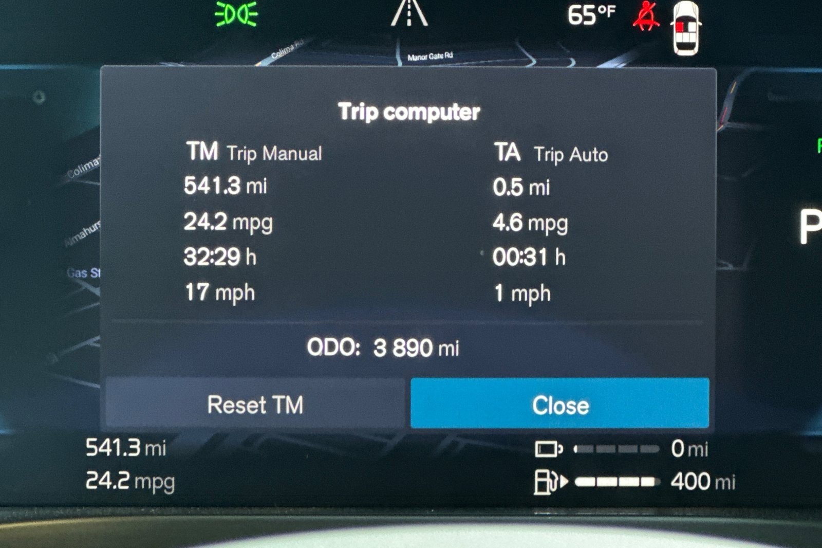 Certified 2025 Volvo XC60 T8 Plus w/ Protection Package Premier image 30