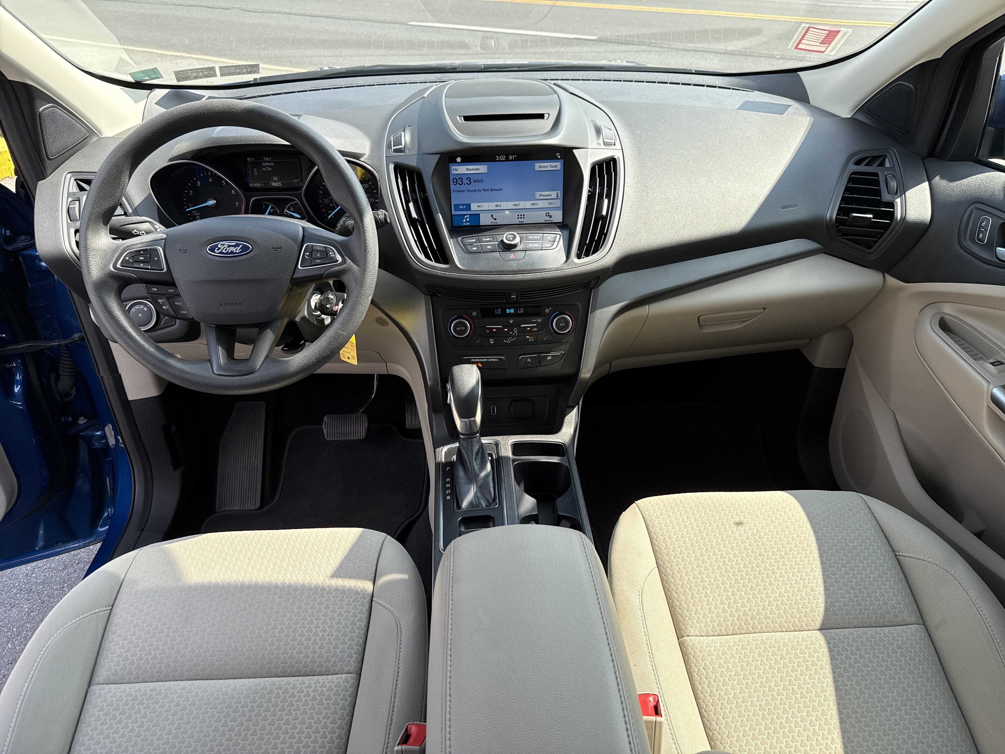 Used 2018 Ford Escape SE w/ SE Sync 3 Package AWD/4WD image 14