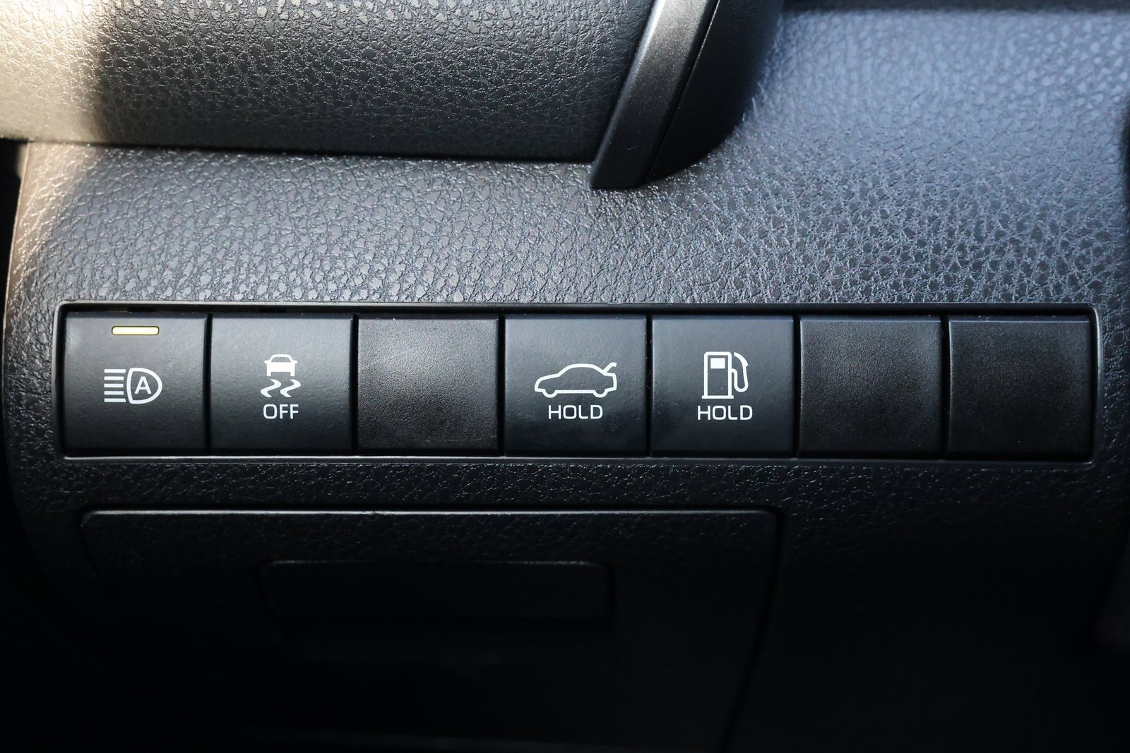 Used 2021 Toyota Camry SE image 24