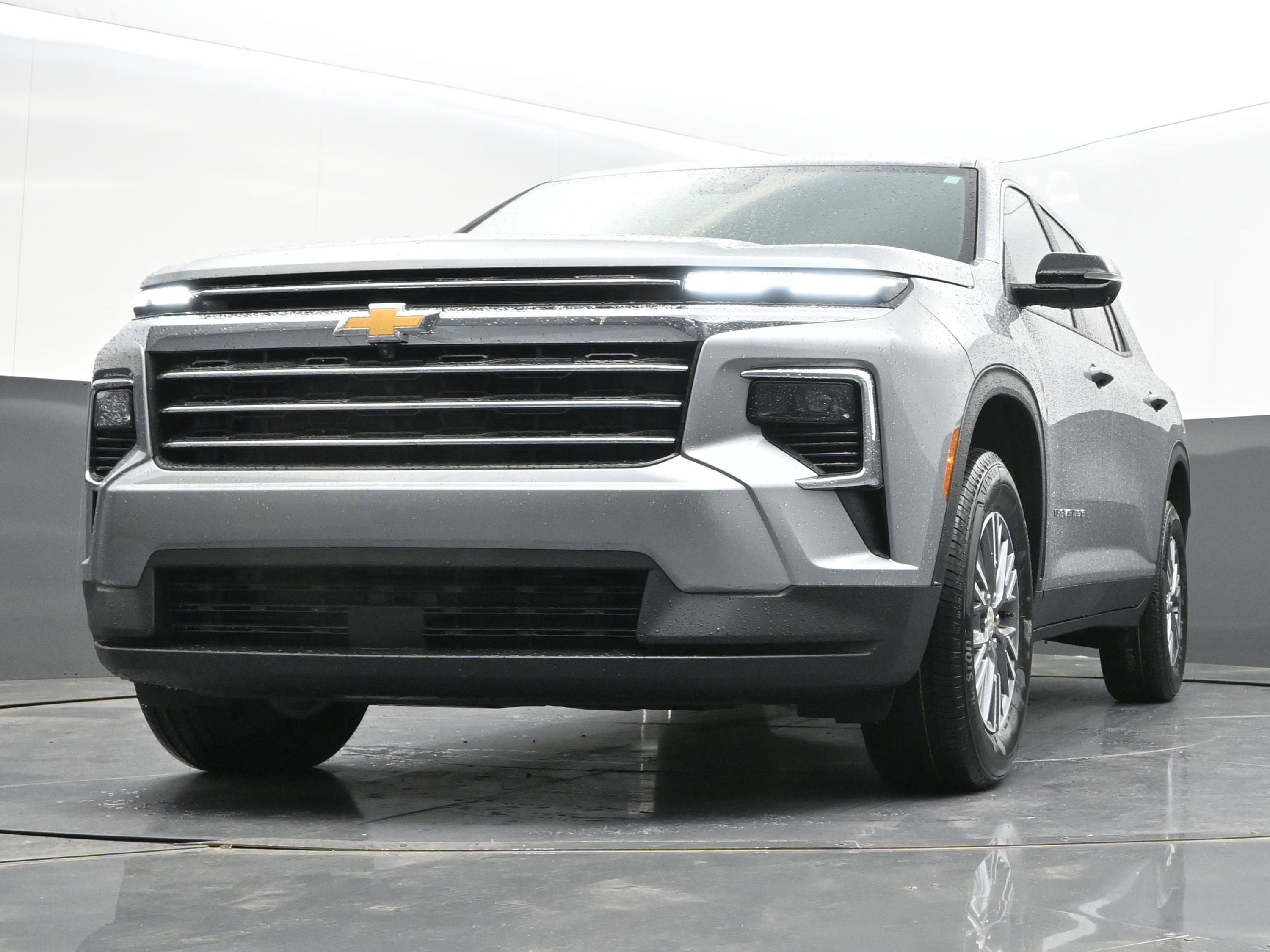 New 2026 Chevrolet Traverse LT FWD image 44