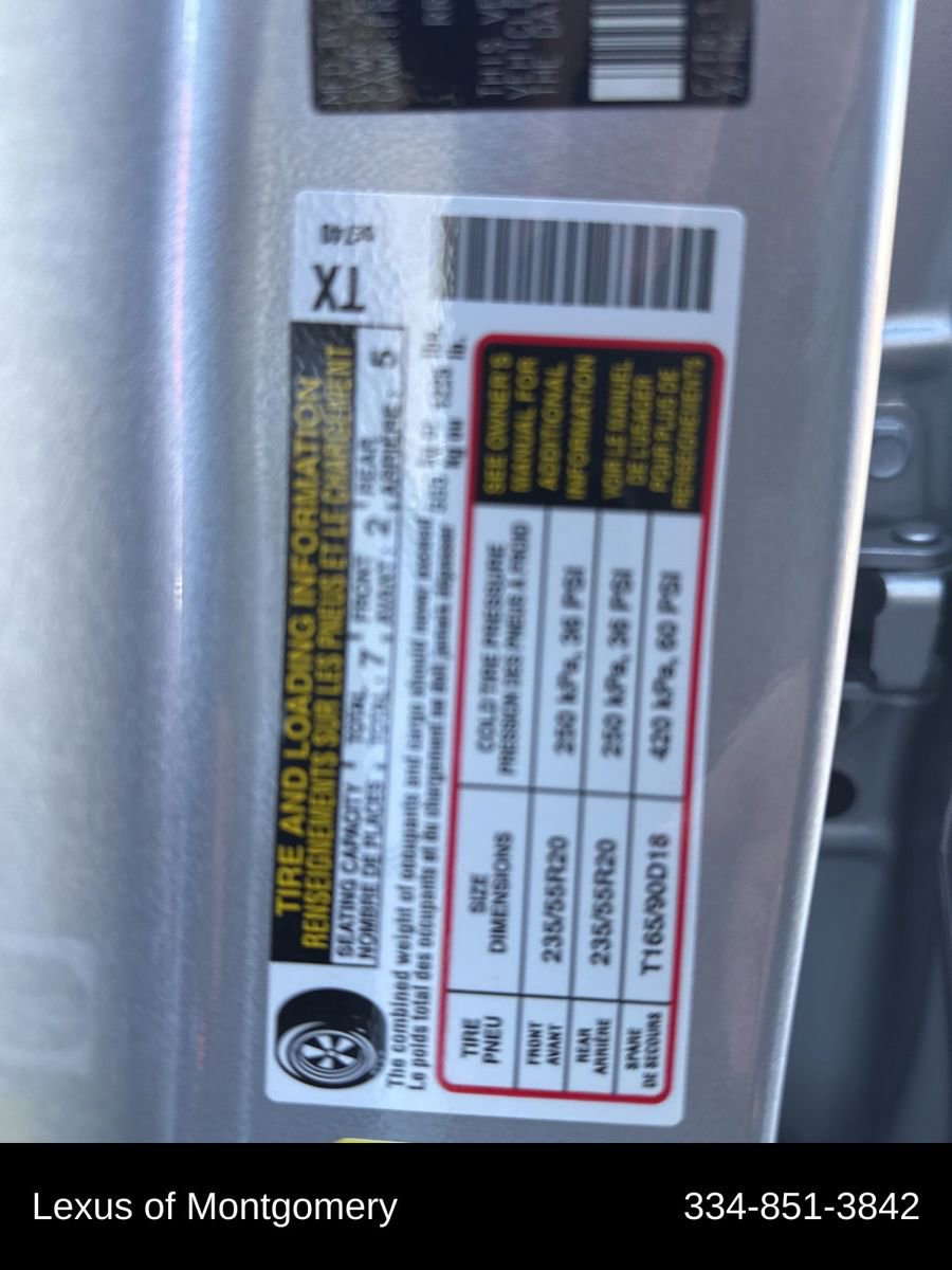 Used 2023 Toyota Highlander Limited image 12