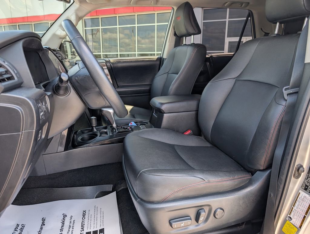 Used 2020 Toyota 4Runner TRD Off-Road Premium w/ Moonroof Package AWD/4WD image 12