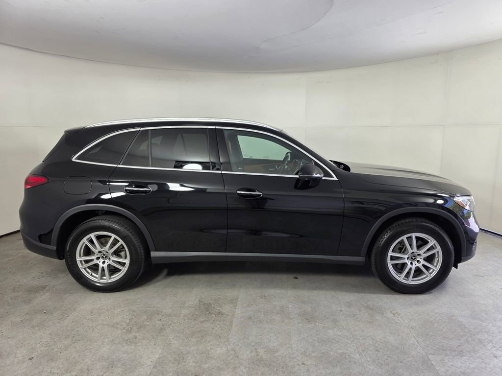 Certified 2023 Mercedes-Benz GLC 300 4MATIC image 3