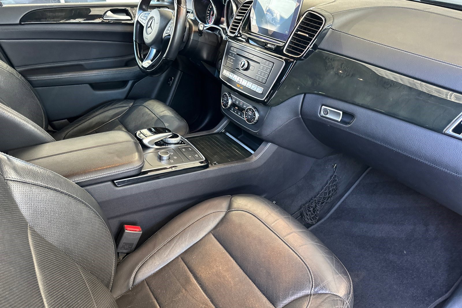 Used 2018 Mercedes-Benz GLE 43 AMG 4MATIC image 20