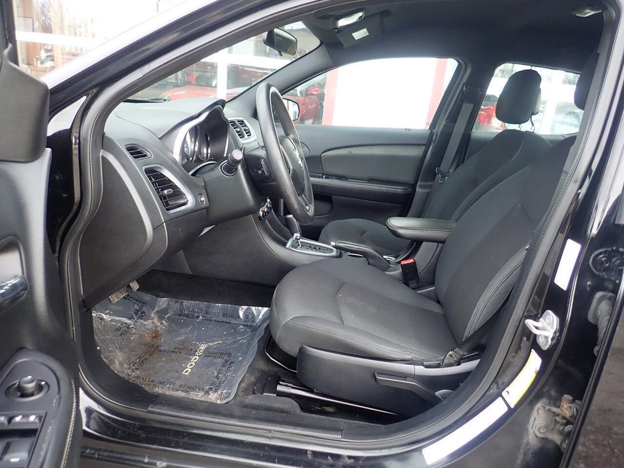 Used 2013 Dodge Avenger SE FWD image 7