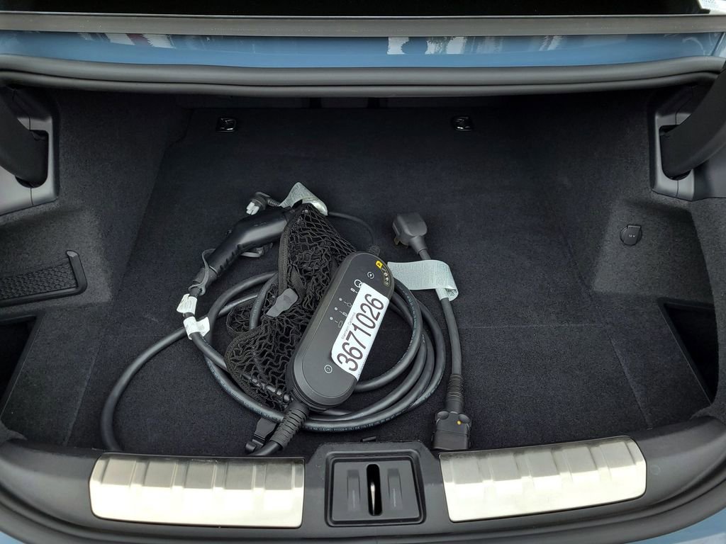 Used 2024 Audi e-tron GT Premium Plus image 36