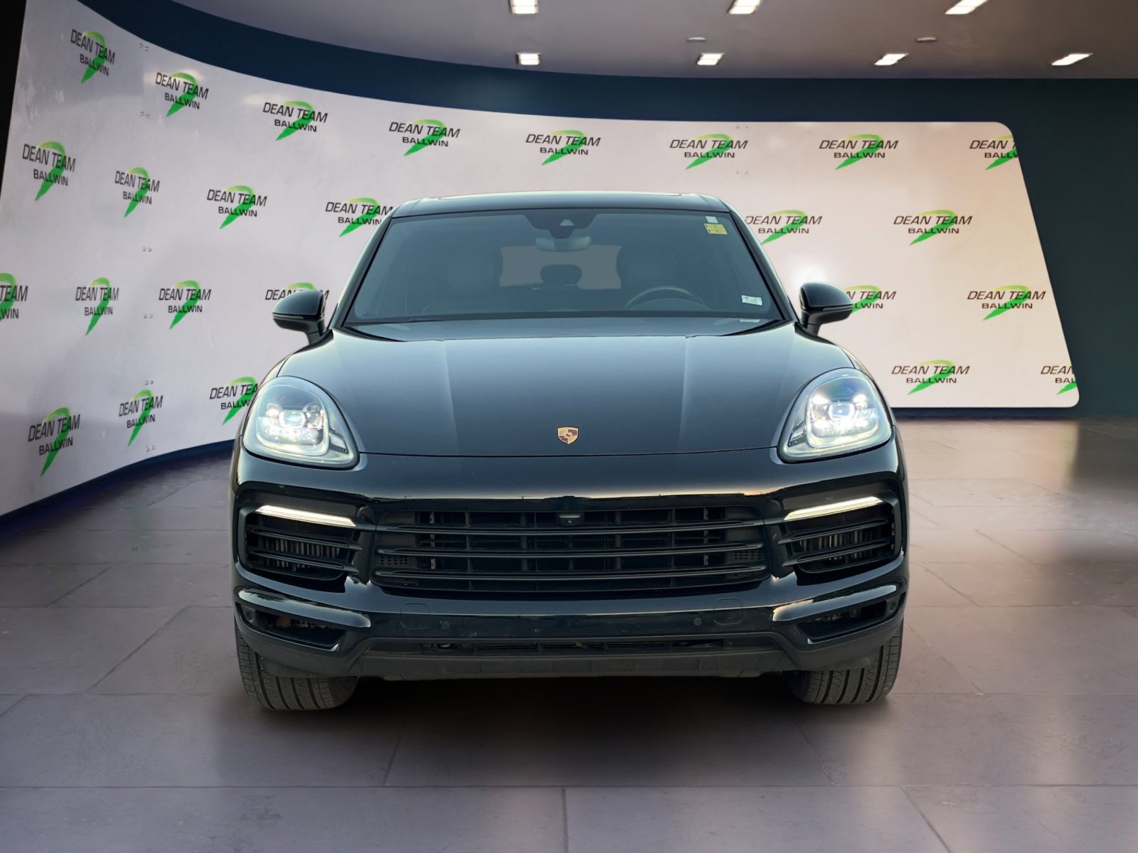 Used 2021 Porsche Cayenne image 2