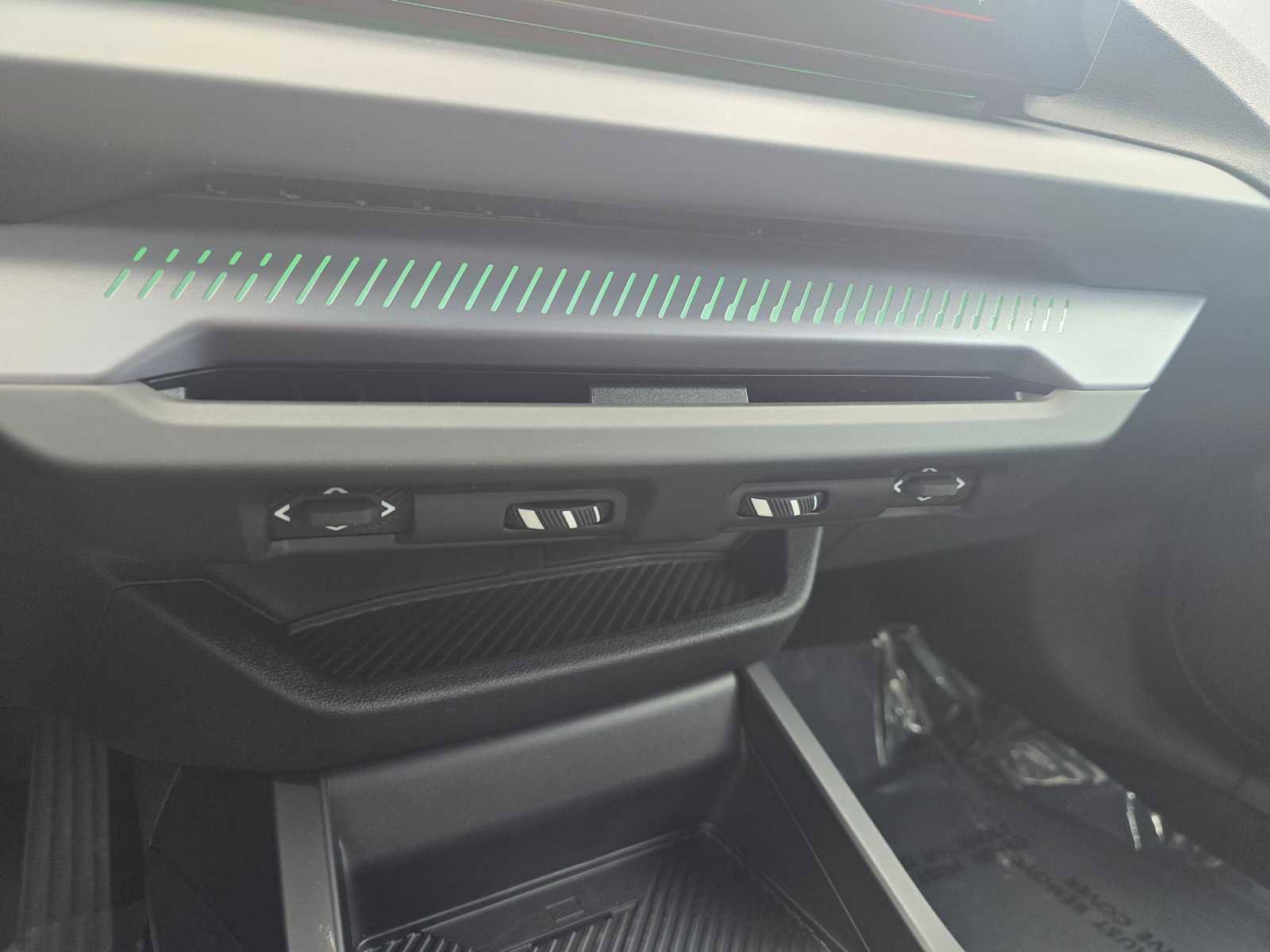 Used 2025 BMW 228i xDrive image 29