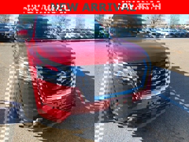 Certified 2022 Nissan Pathfinder SV w/ SV Premium Package image 2