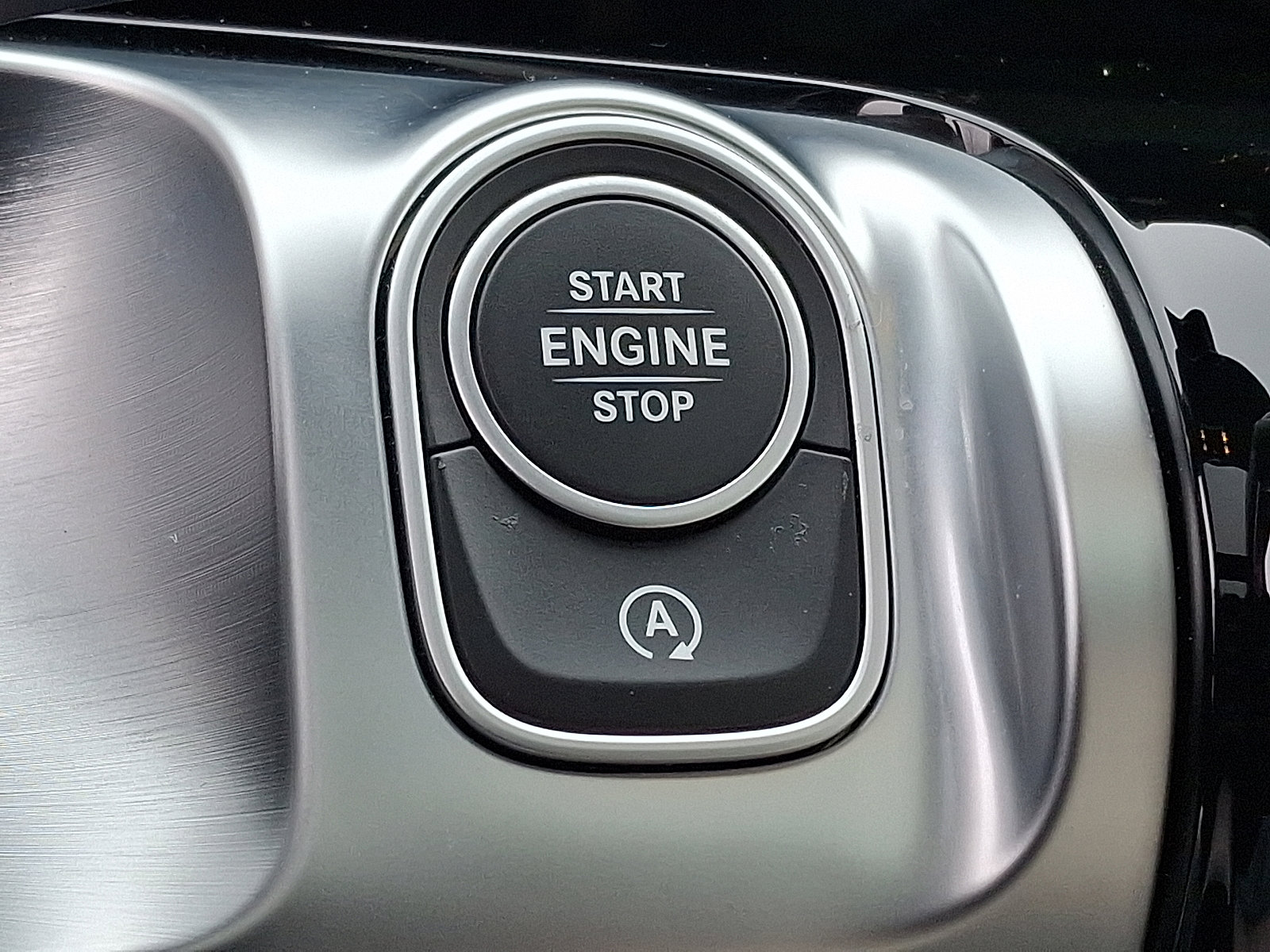 Certified 2023 Mercedes-Benz GLB 250 4MATIC image 23