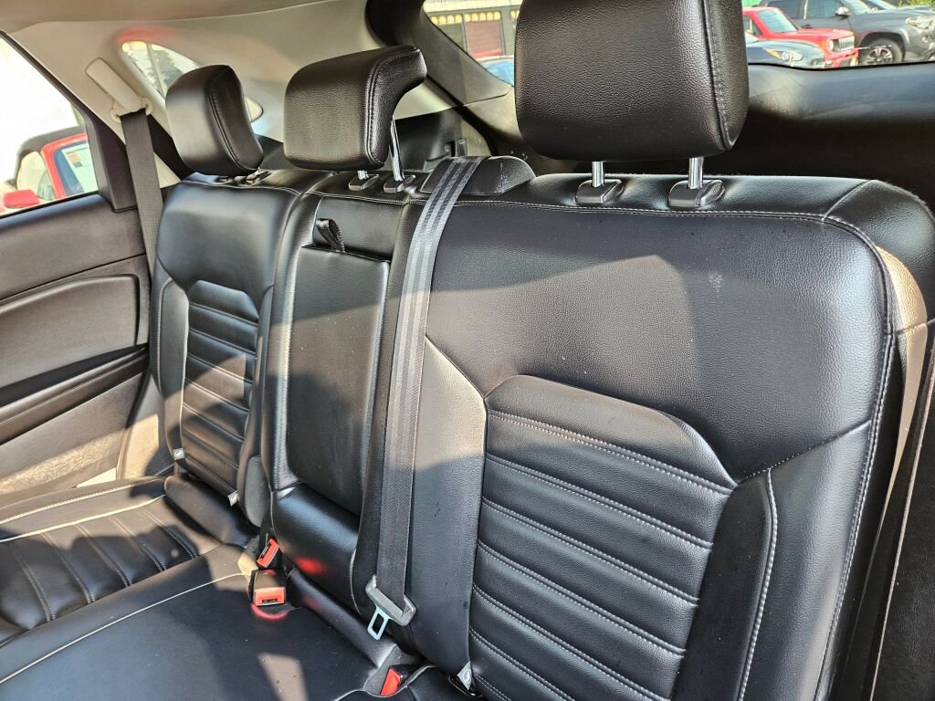 Used 2022 Ford Edge SEL image 23