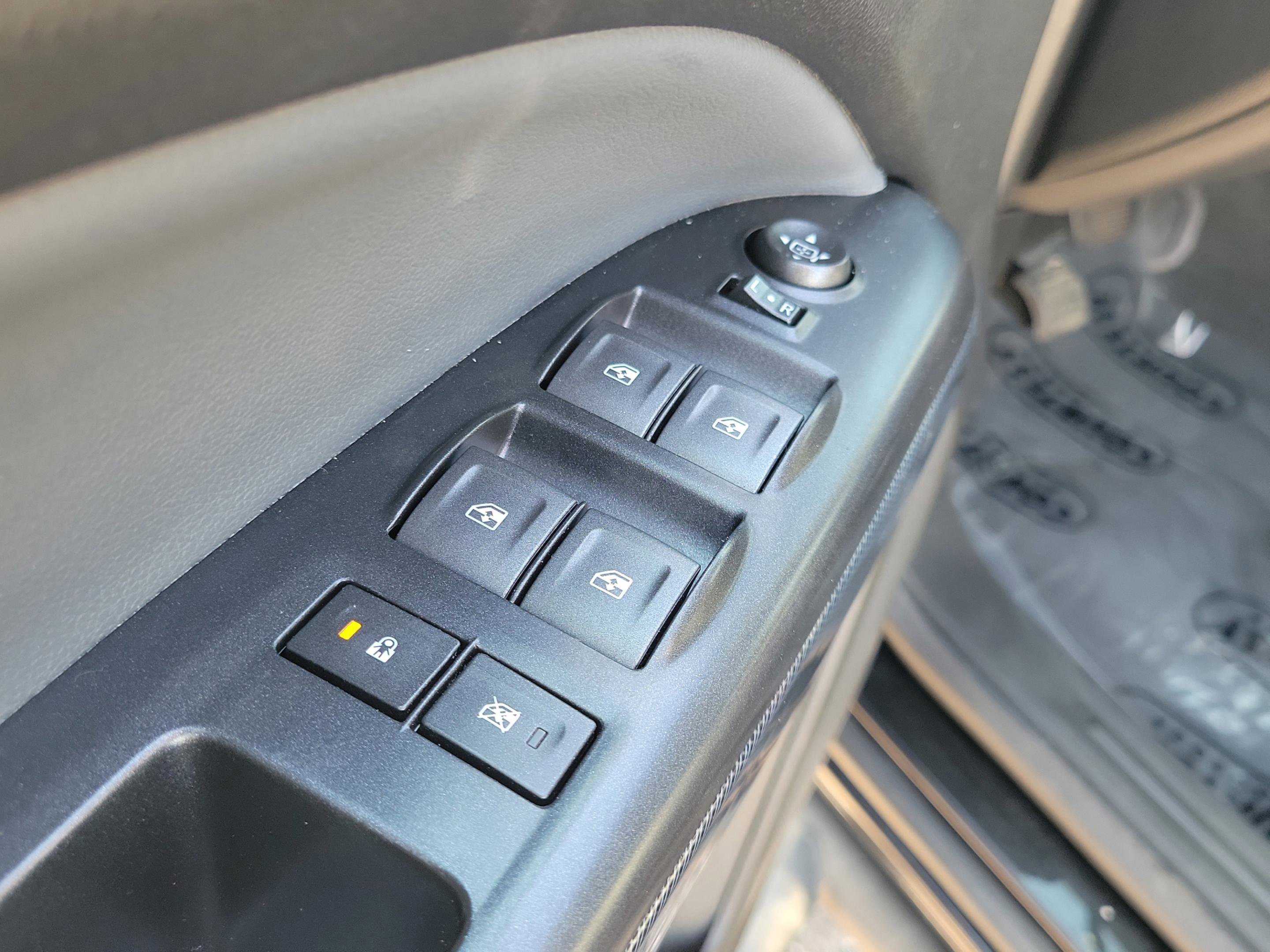 Used 2021 Chevrolet Colorado Z71 w/ Safety Package image 23