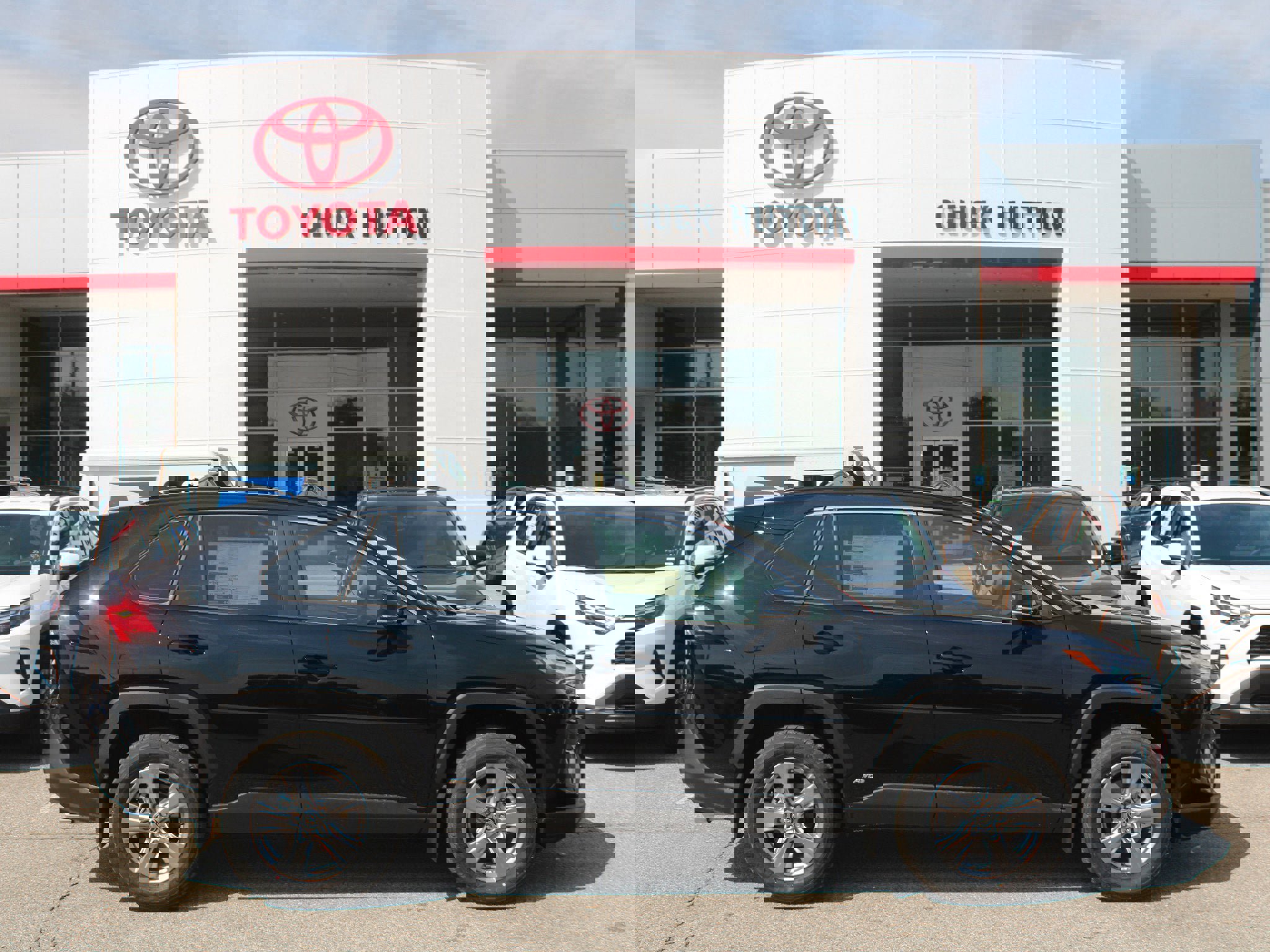 Used 2025 Toyota RAV4 XLE image 19