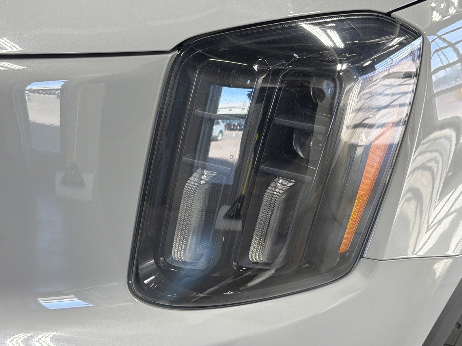 Used 2024 Kia Telluride SX X-Pro image 16