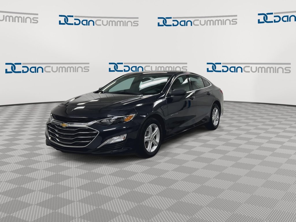 Used 2022 Chevrolet Malibu LS FWD image 4