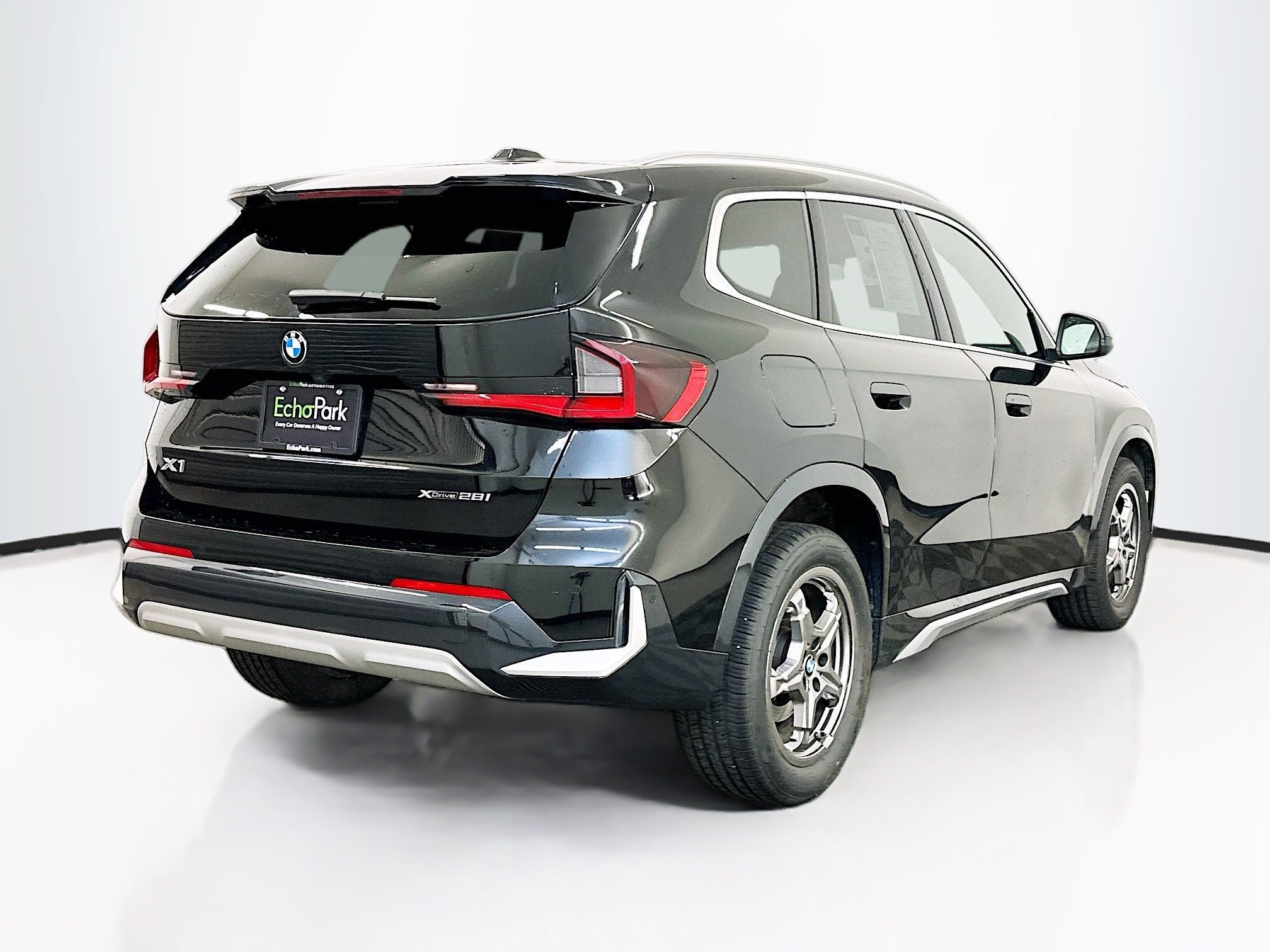 Used 2025 BMW X1 xDrive28i image 9